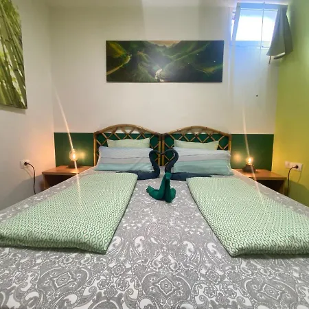 Surf Villa *